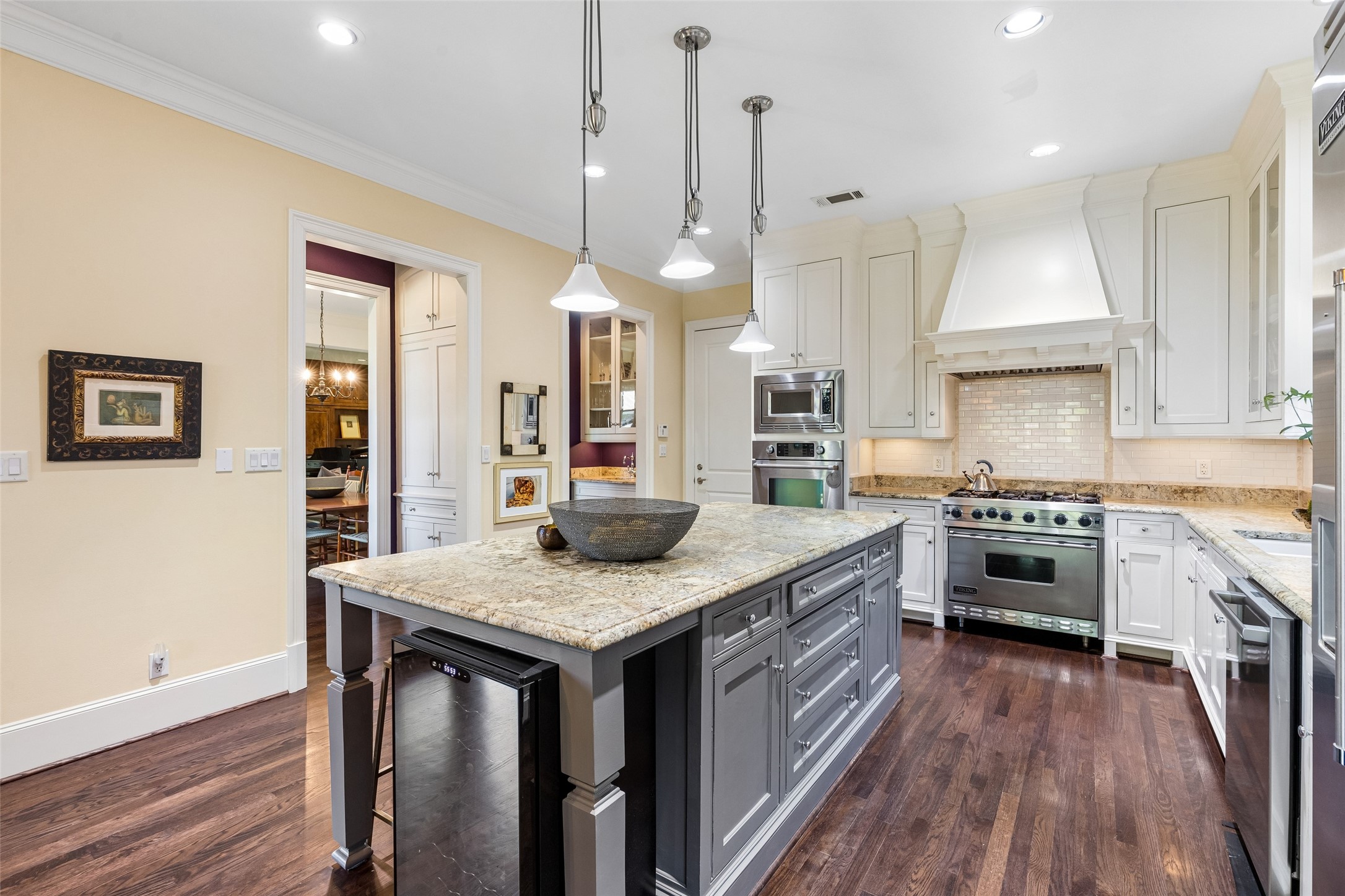 6403 Westlake Avenue