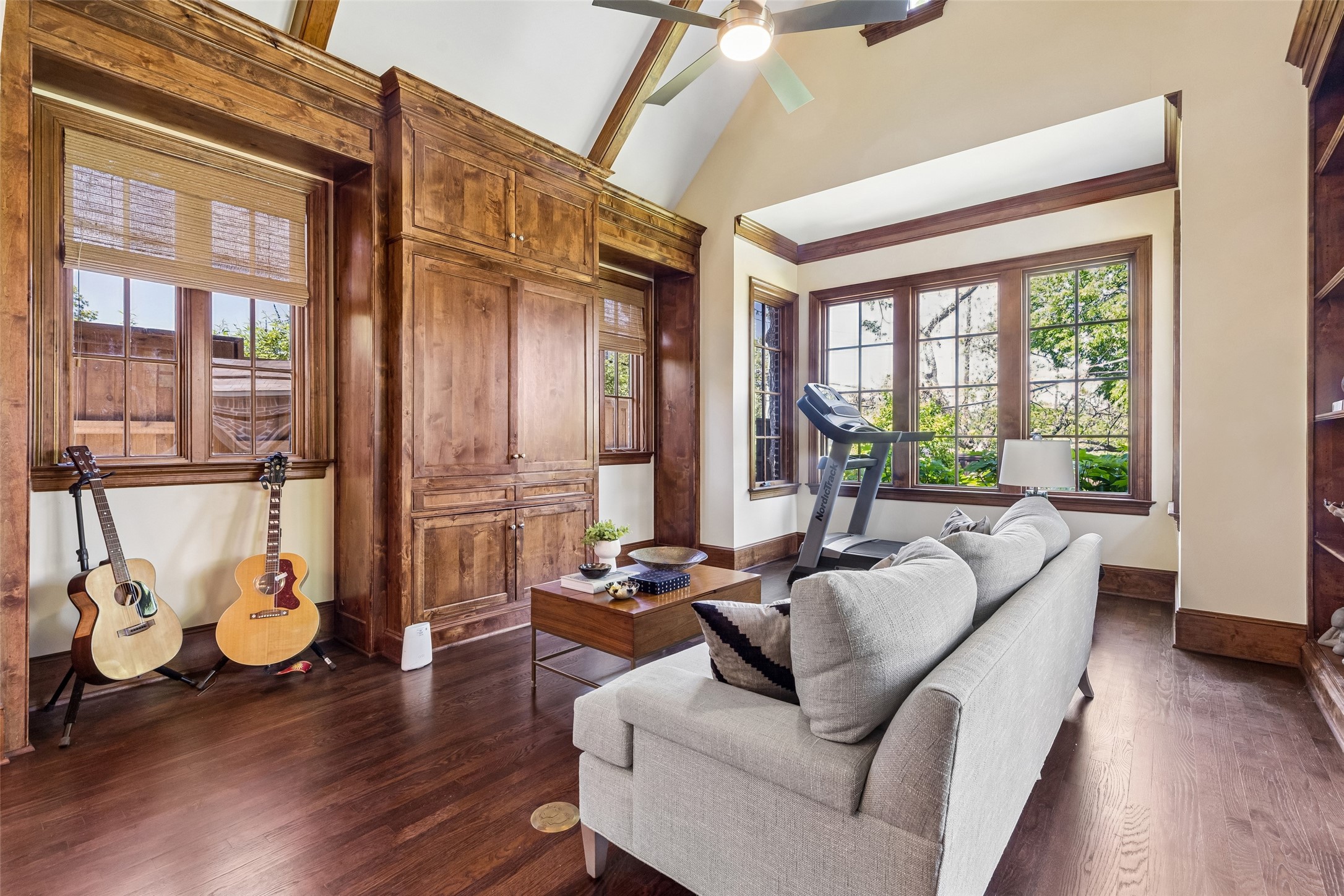 6403 Westlake Avenue