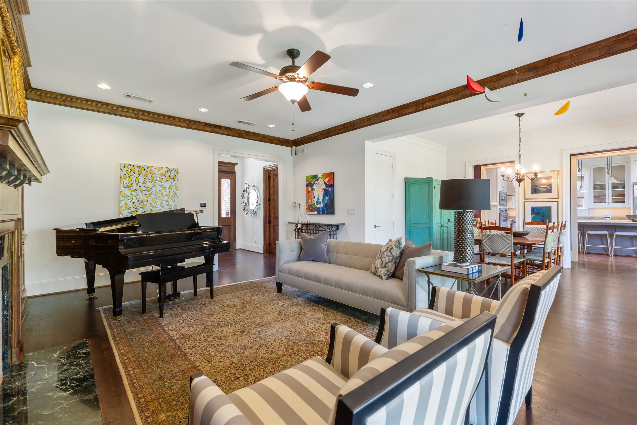 6403 Westlake Avenue