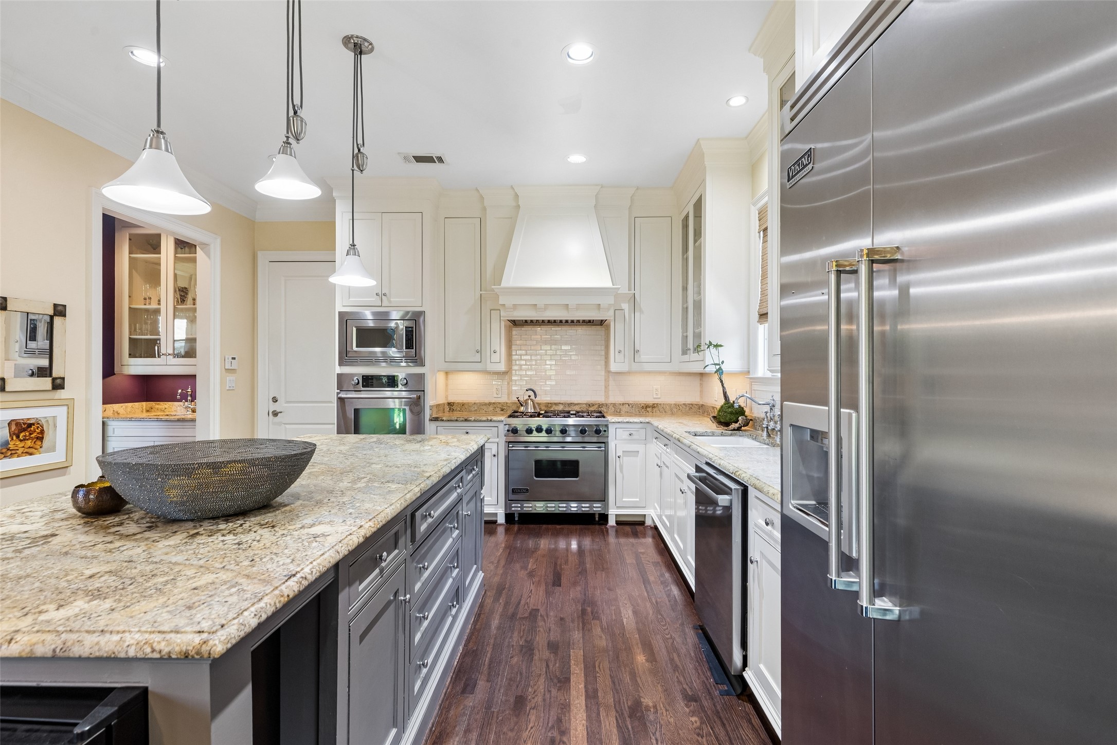 6403 Westlake Avenue