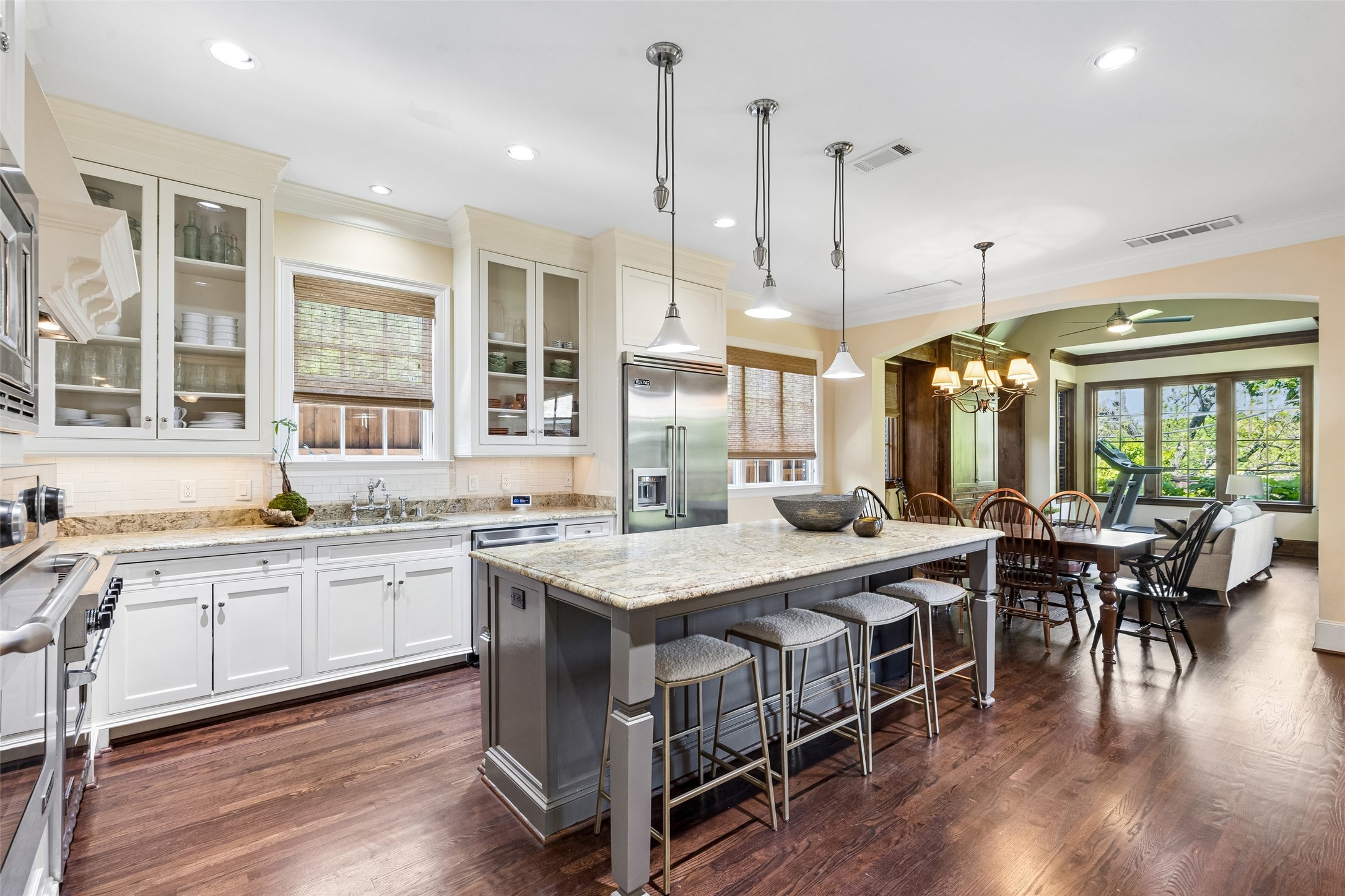 6403 Westlake Avenue