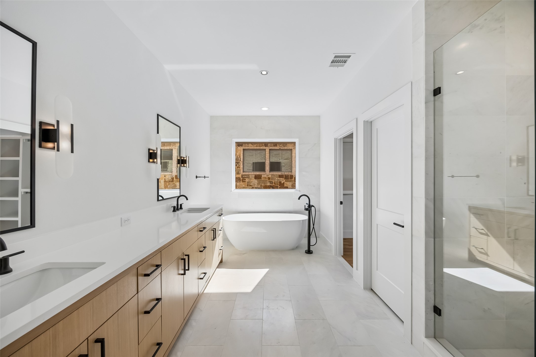 5528 Ellsworth Avenue