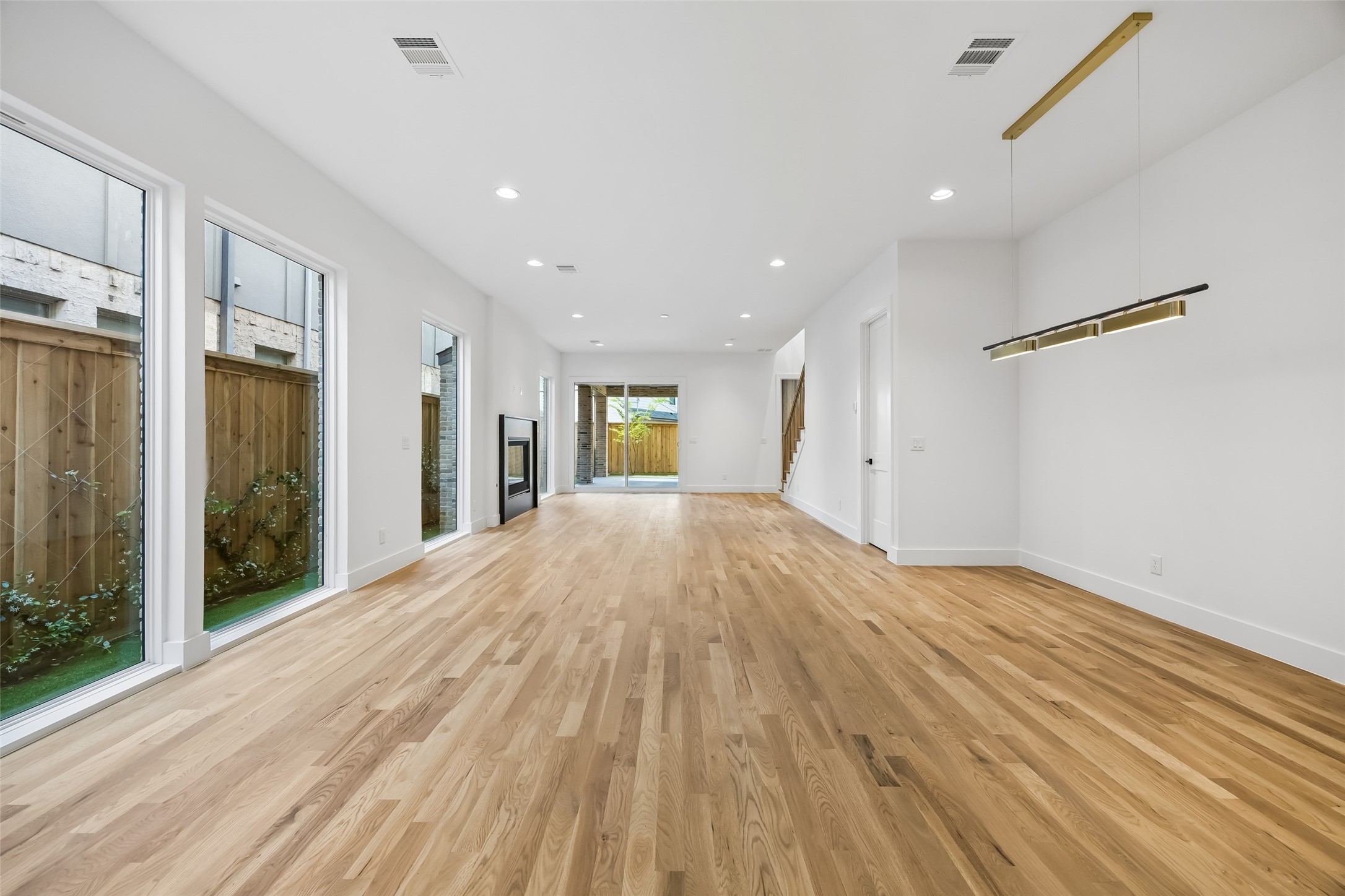 5528 Ellsworth Avenue