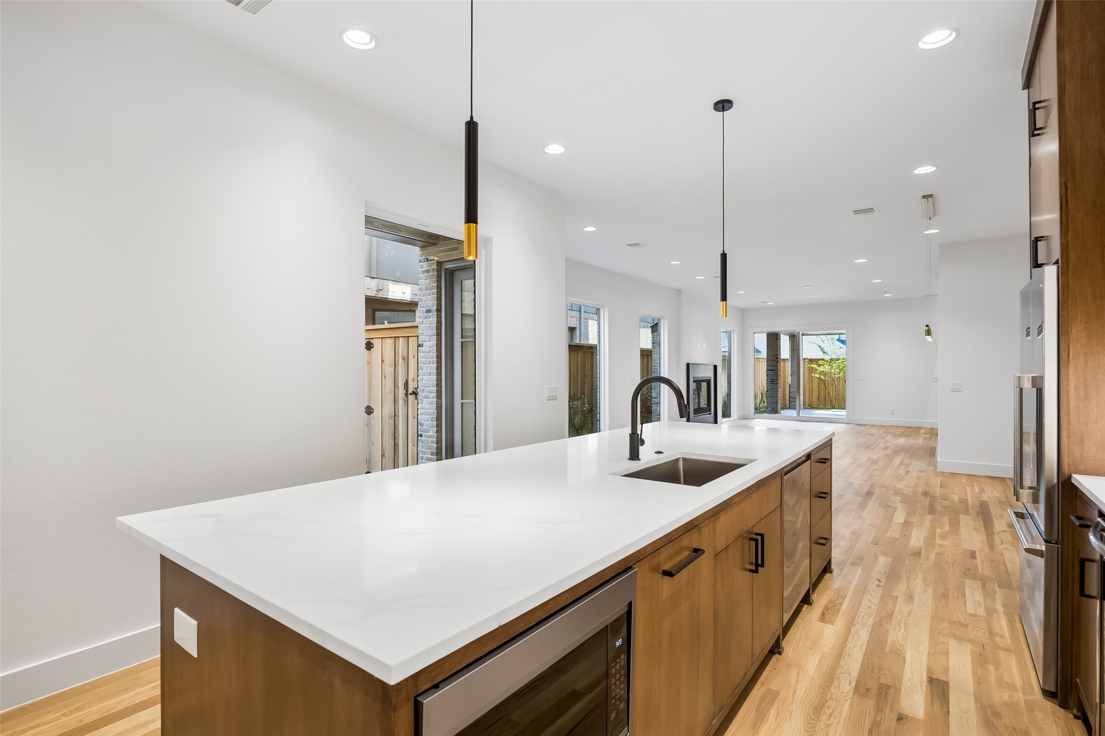 5528 Ellsworth Avenue