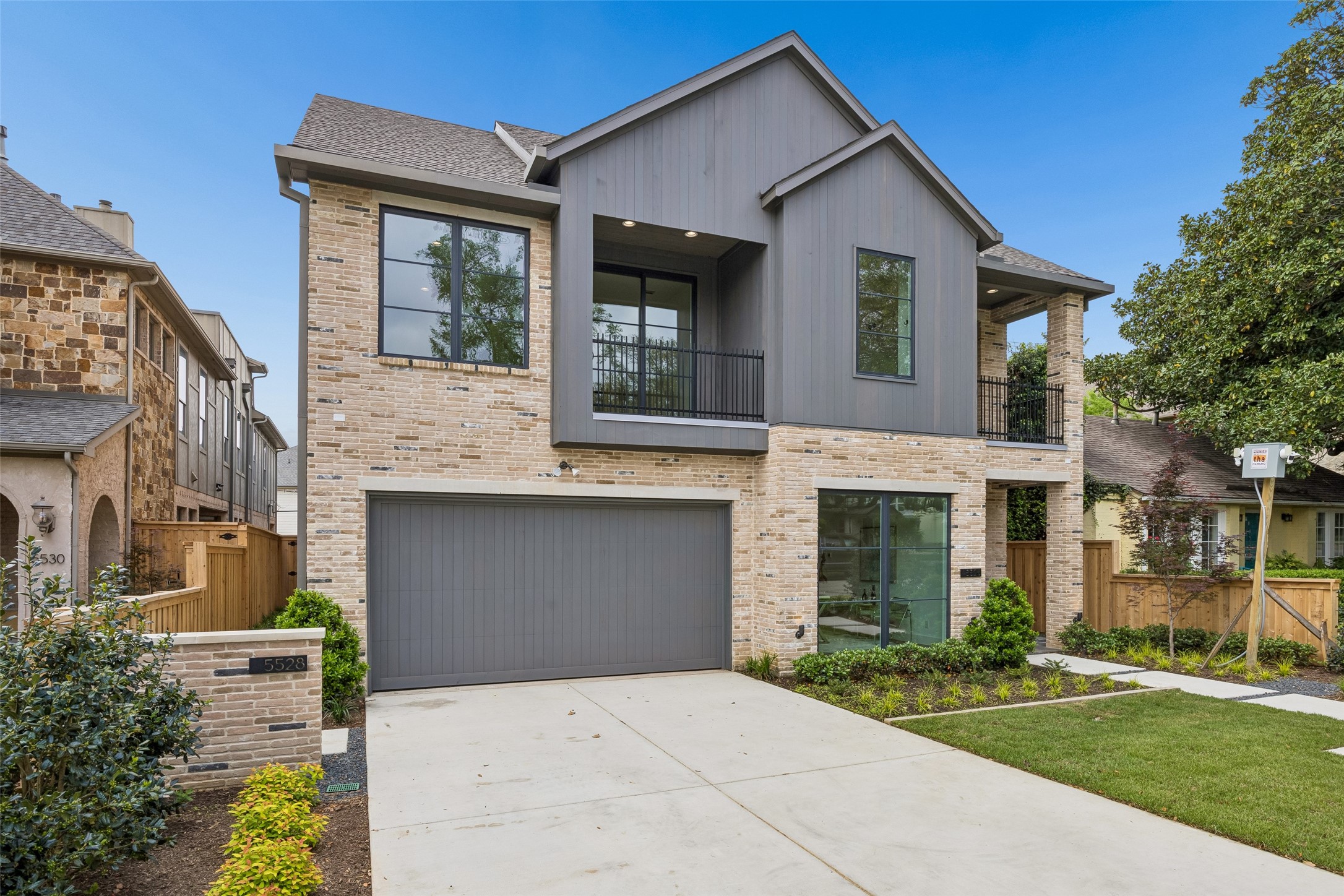 5528 Ellsworth Avenue