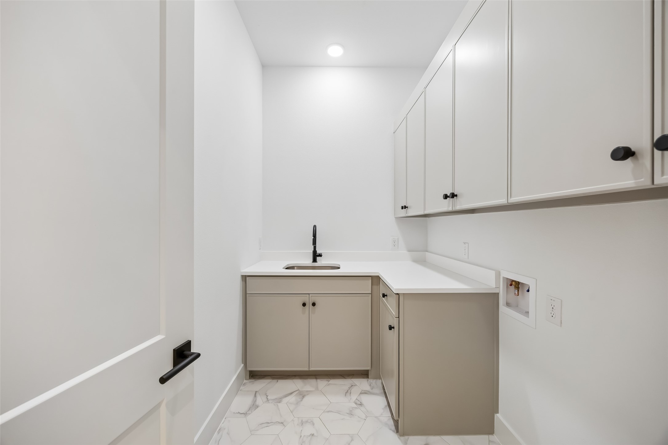 5528 Ellsworth Avenue