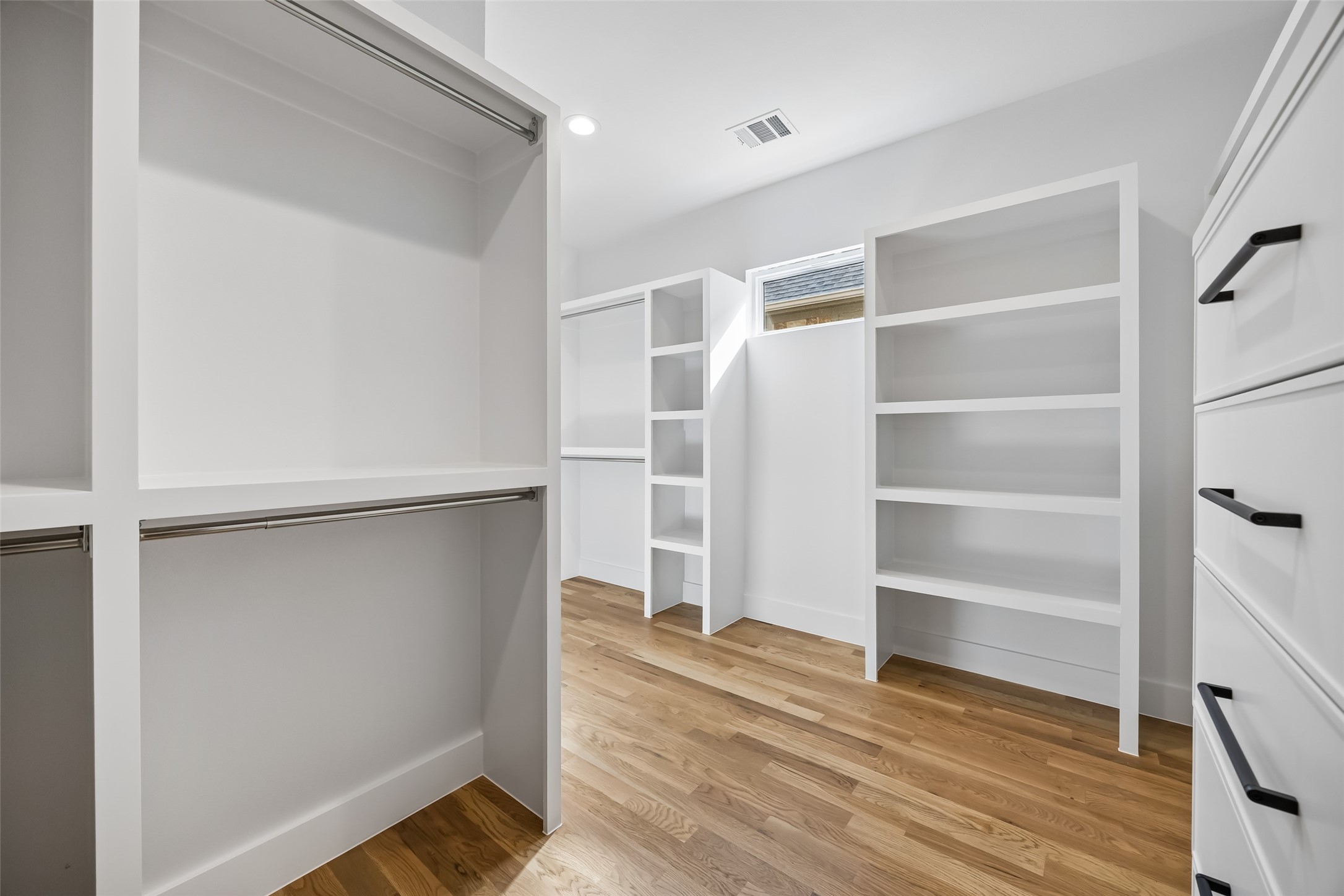 5528 Ellsworth Avenue