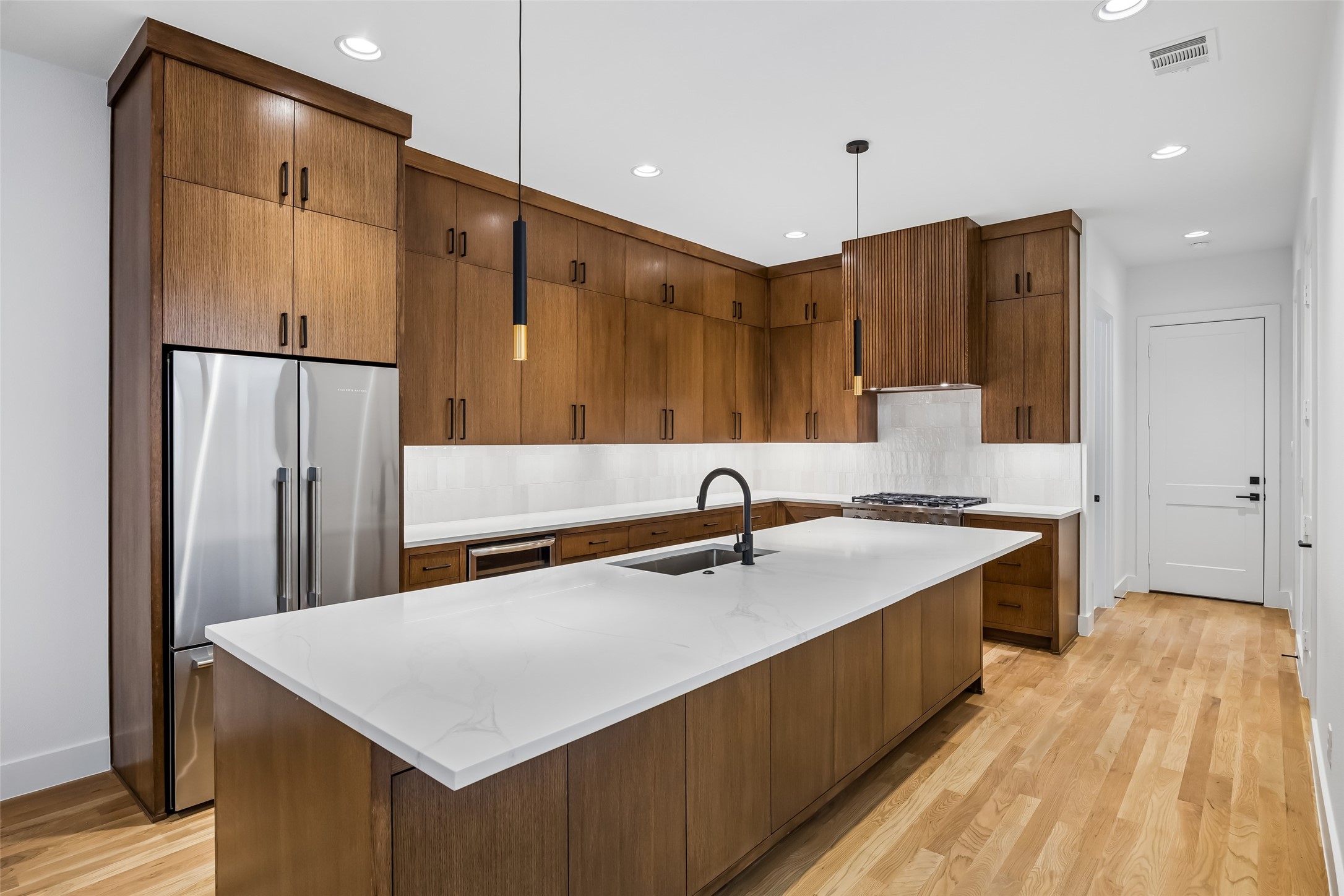 5528 Ellsworth Avenue