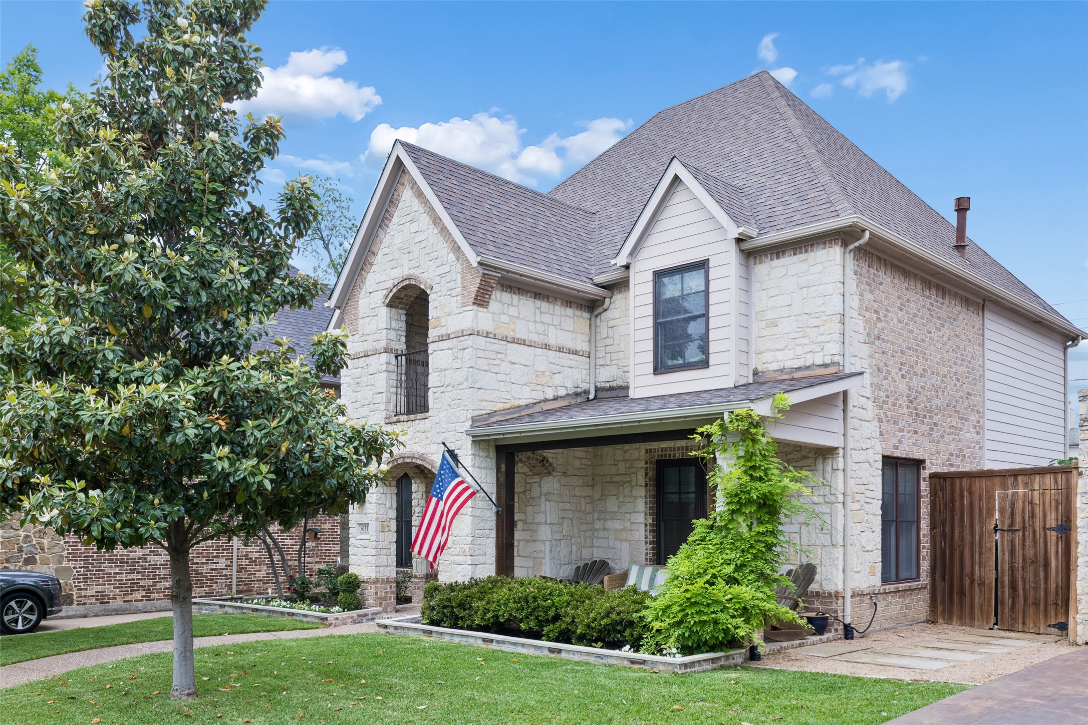 6151 Palo Pinto Avenue