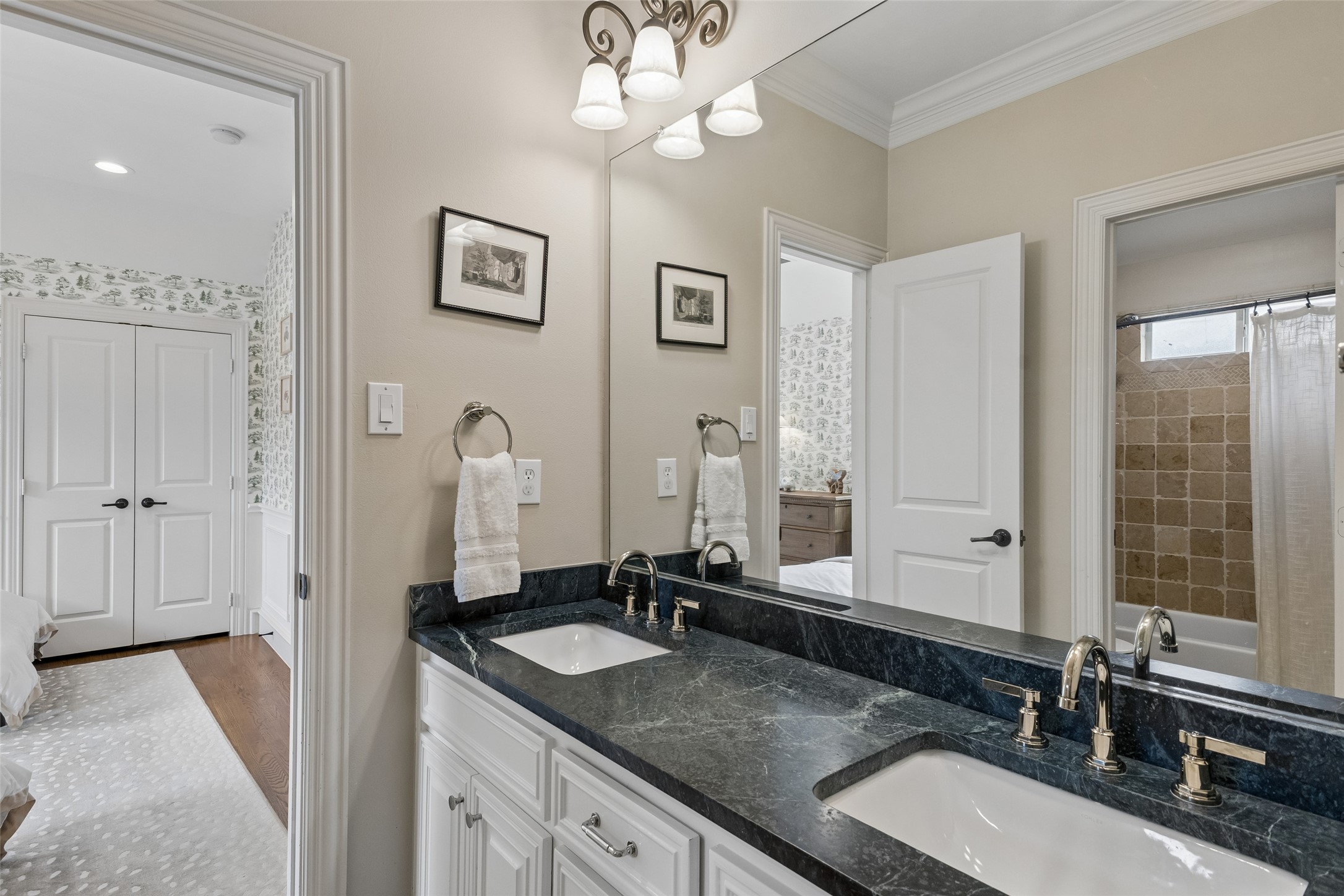 6151 Palo Pinto Avenue