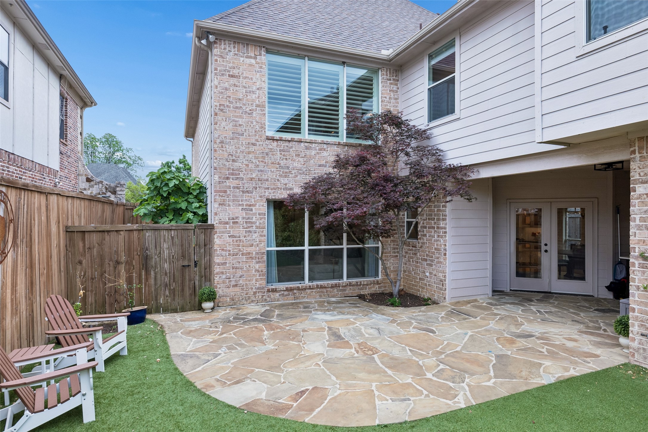 6151 Palo Pinto Avenue