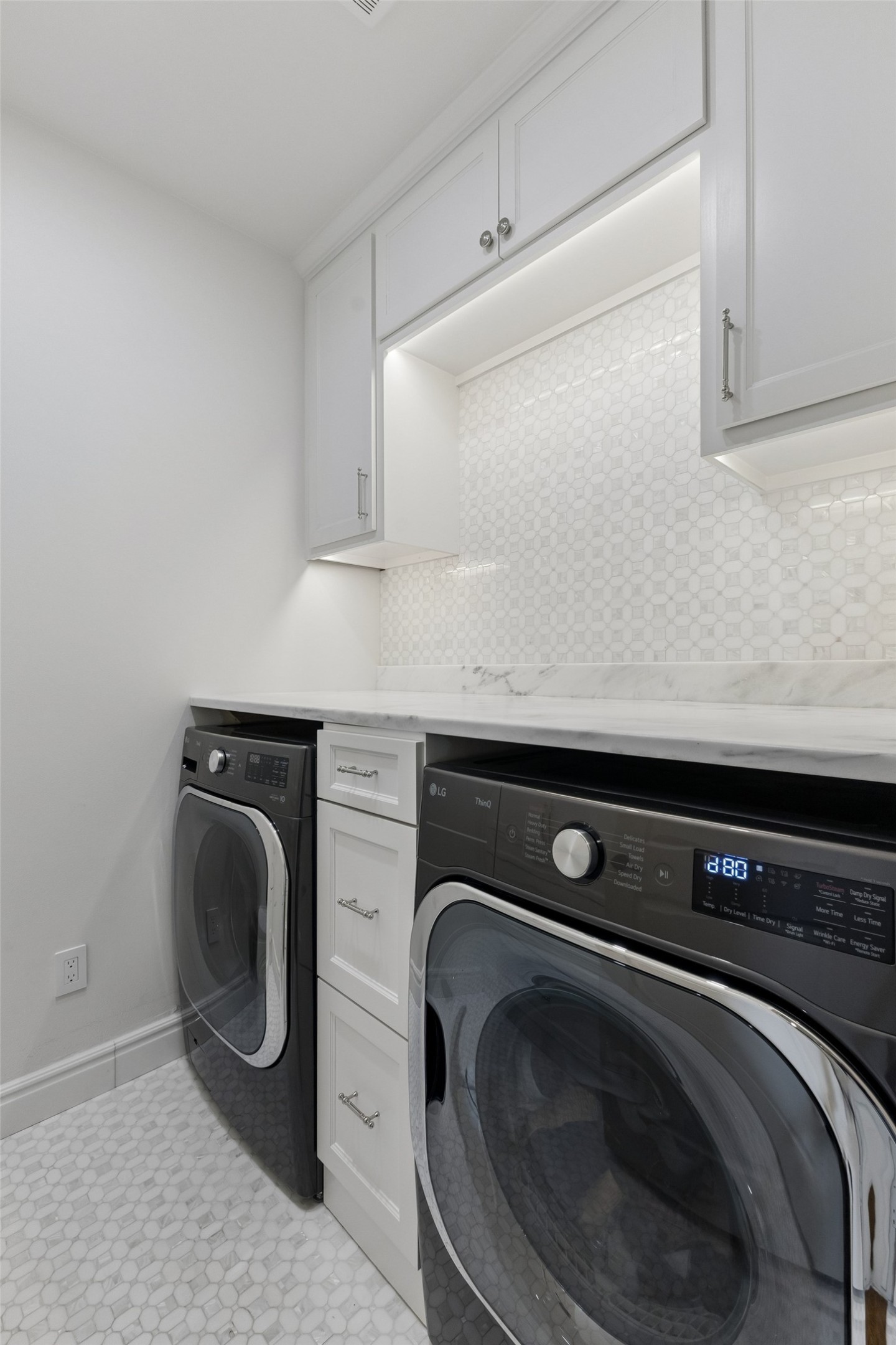 6151 Palo Pinto Avenue