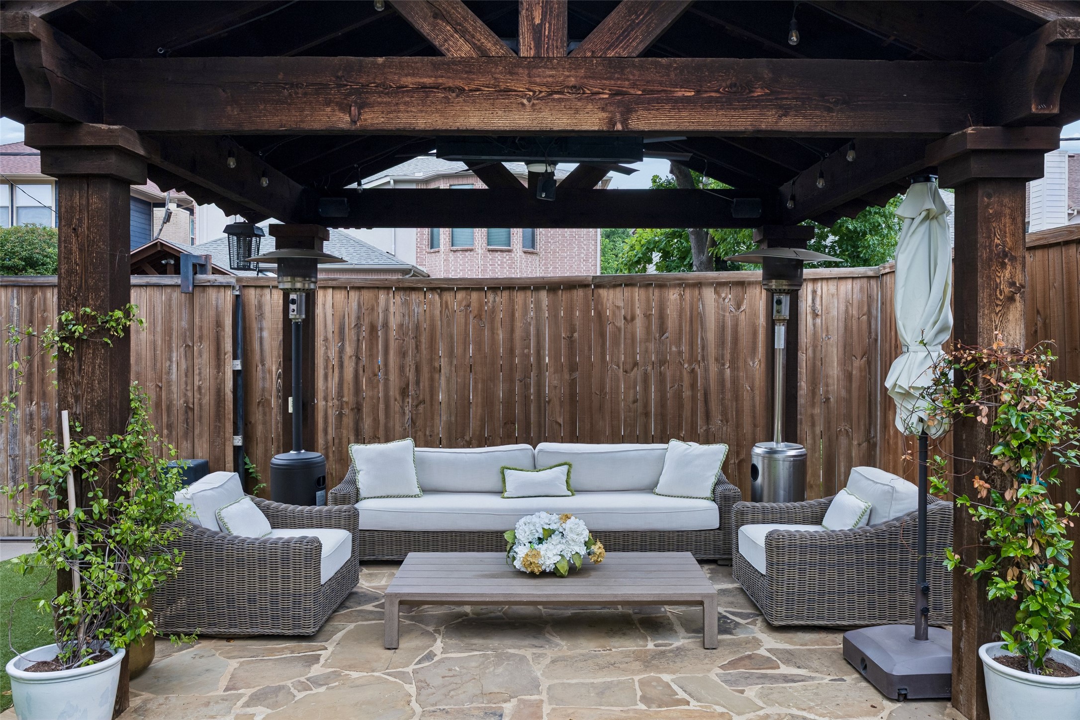 6151 Palo Pinto Avenue