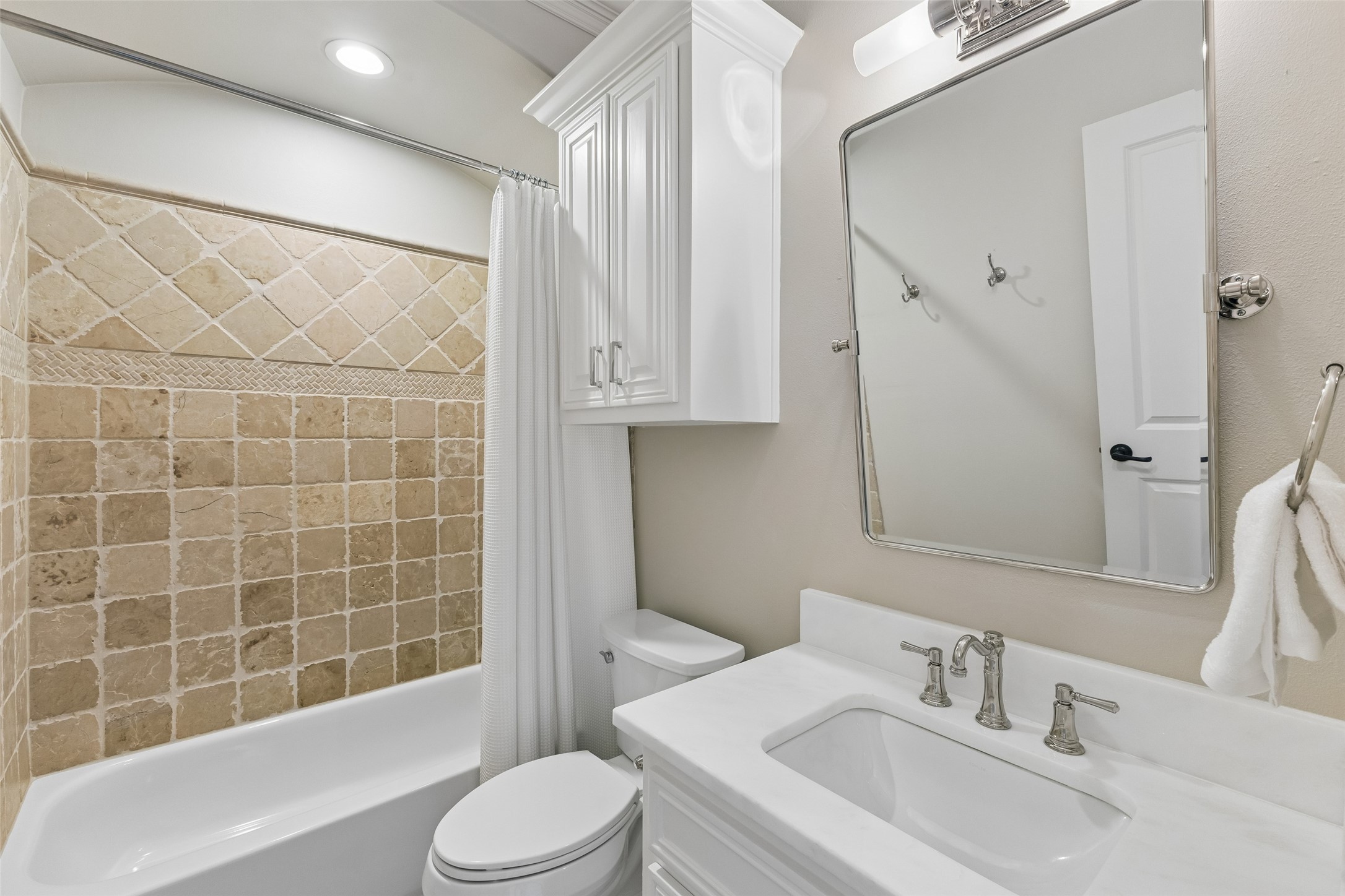 6151 Palo Pinto Avenue