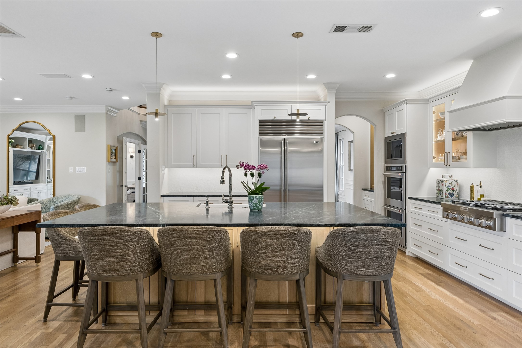 6151 Palo Pinto Avenue