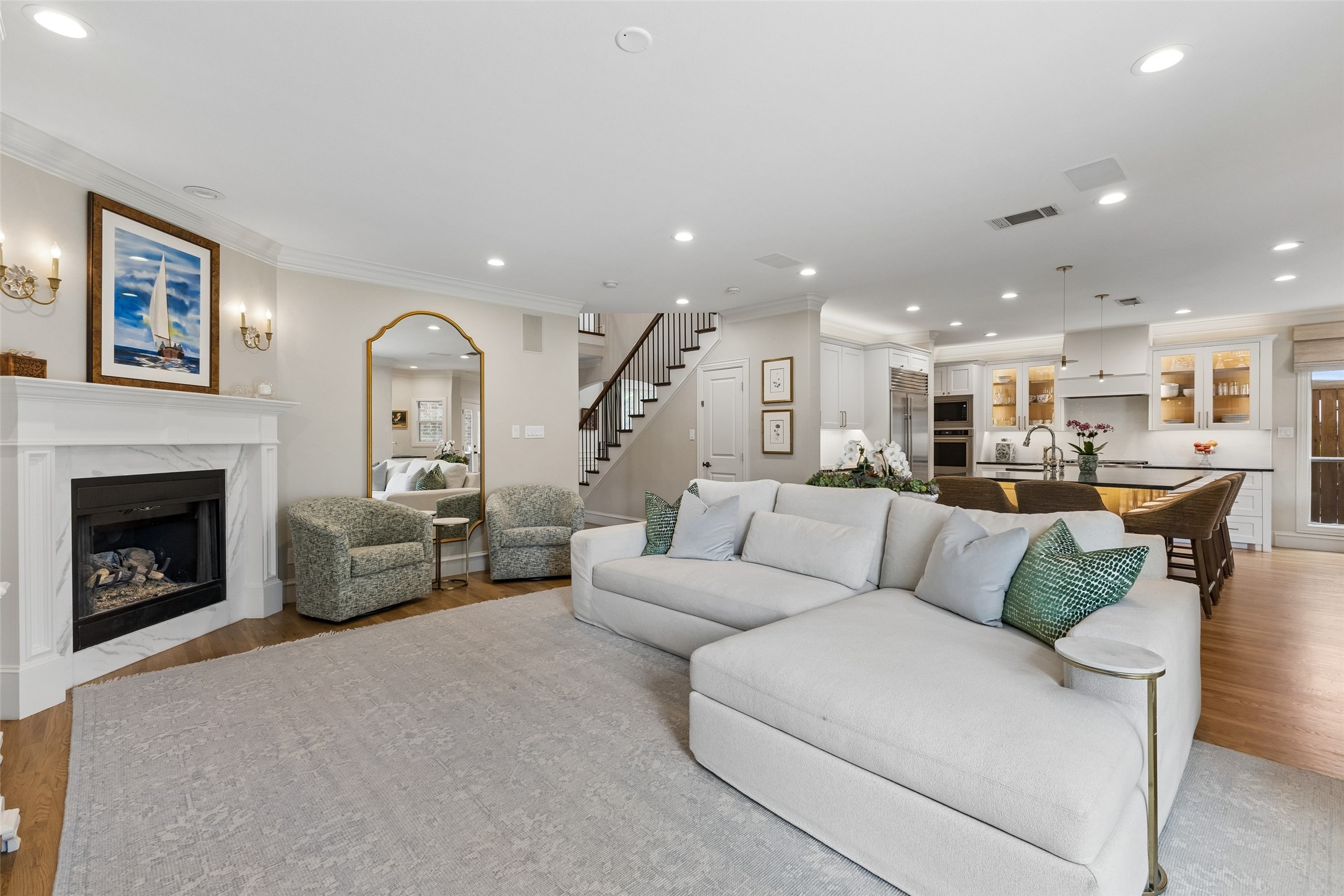 6151 Palo Pinto Avenue