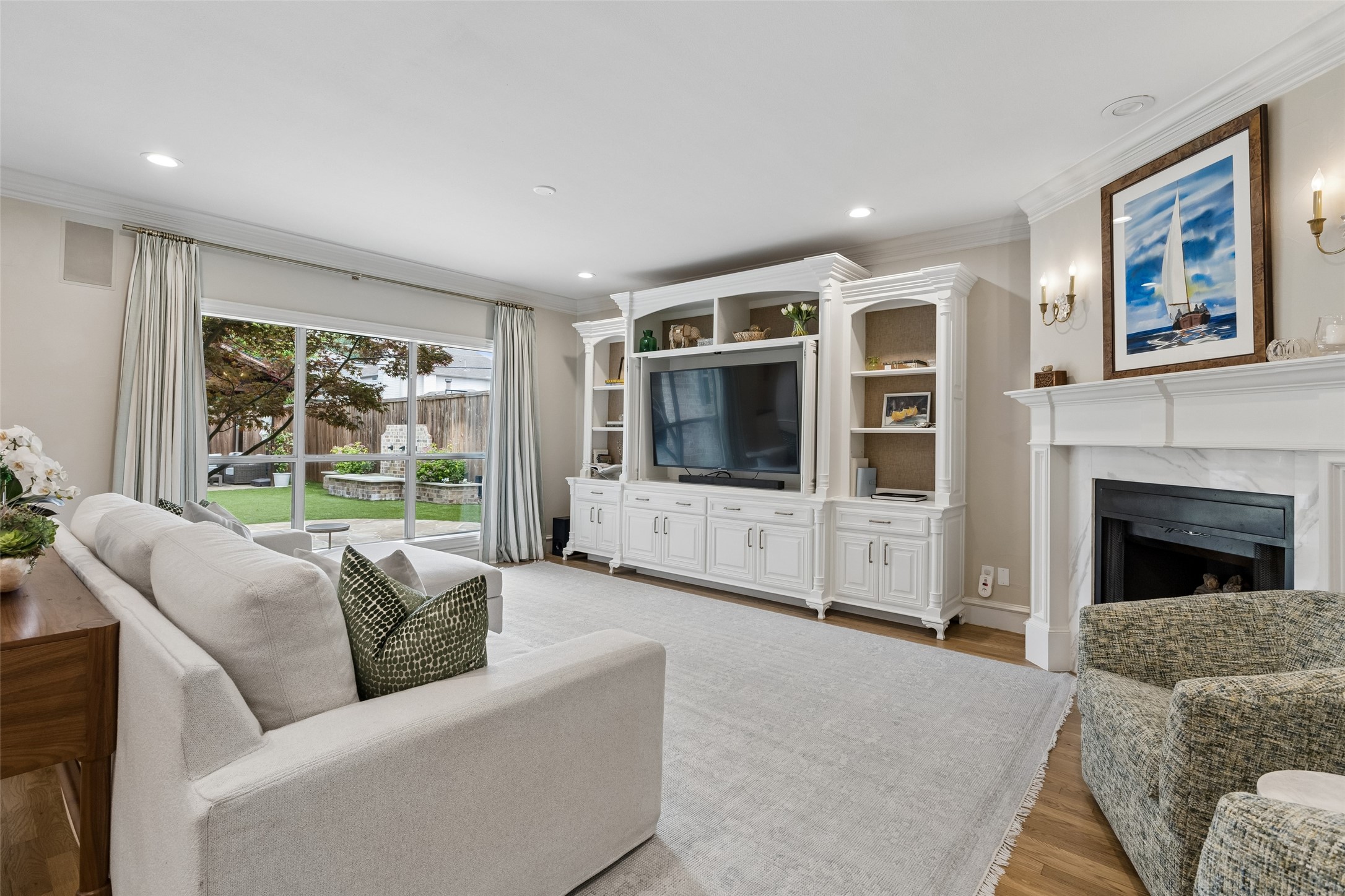 6151 Palo Pinto Avenue