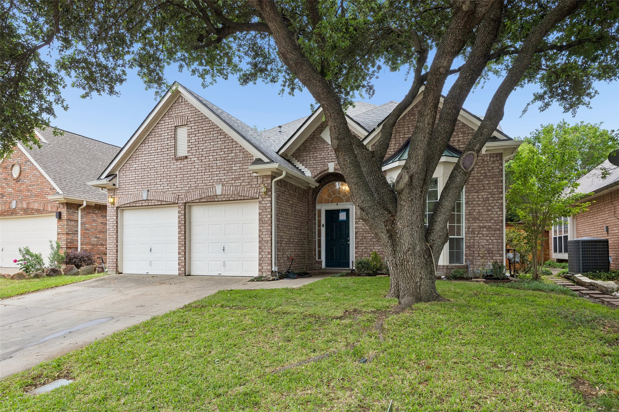 3768 Lakeway Court