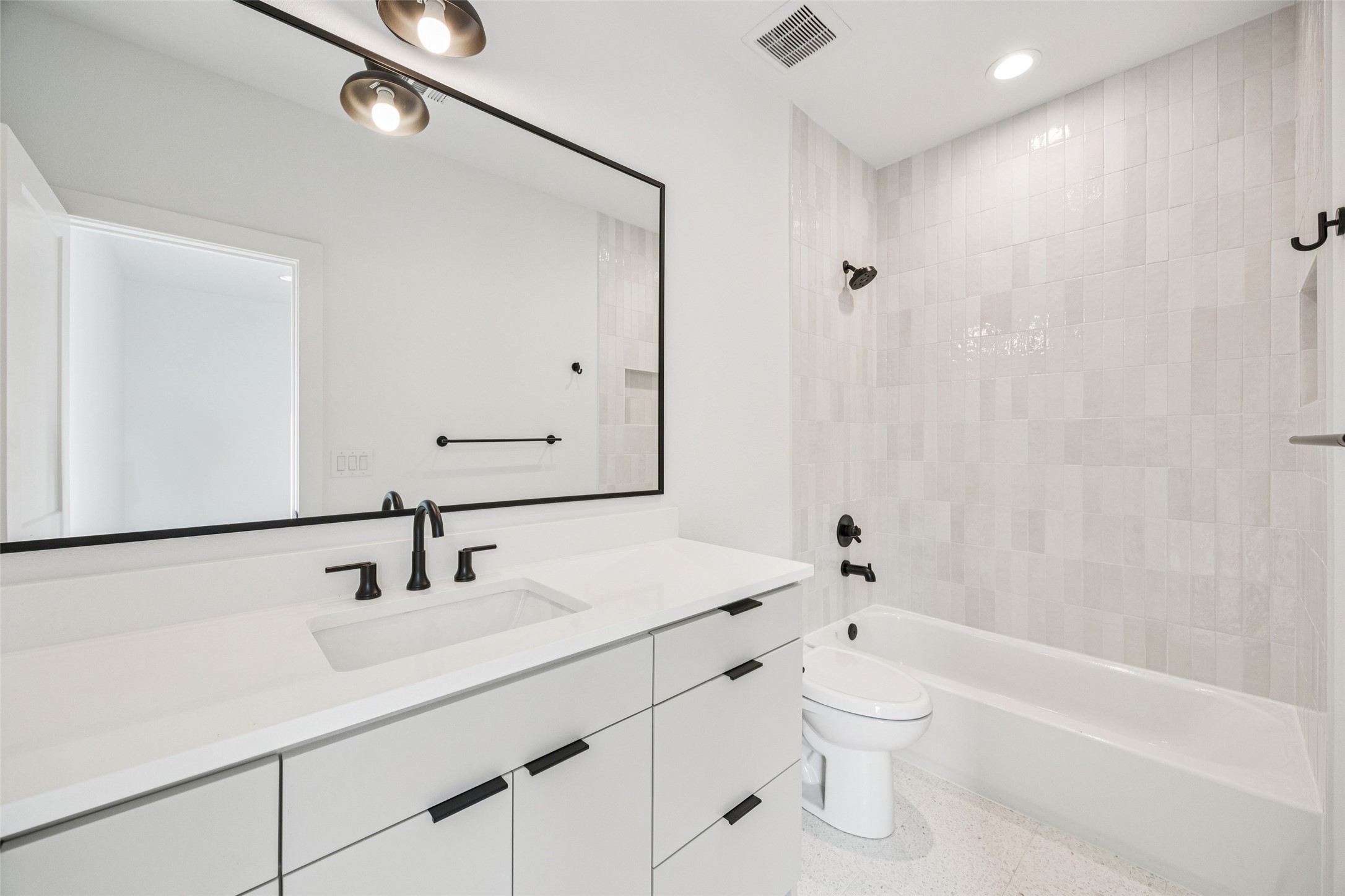 5602 Ellsworth Avenue