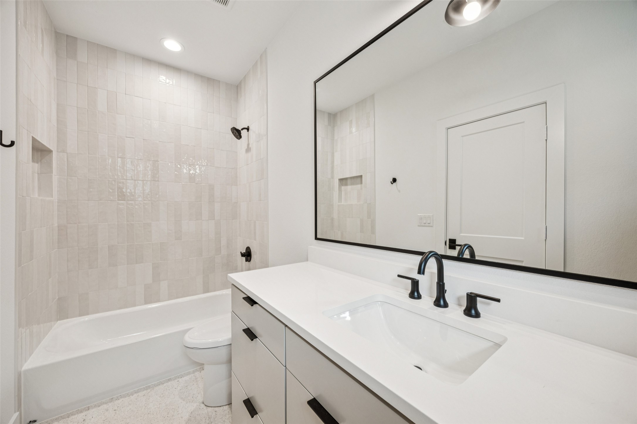 5602 Ellsworth Avenue