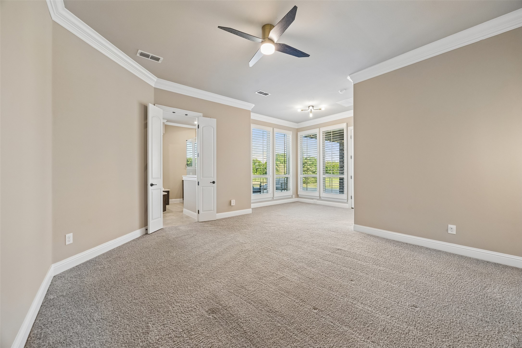 3030 Wincrest Drive