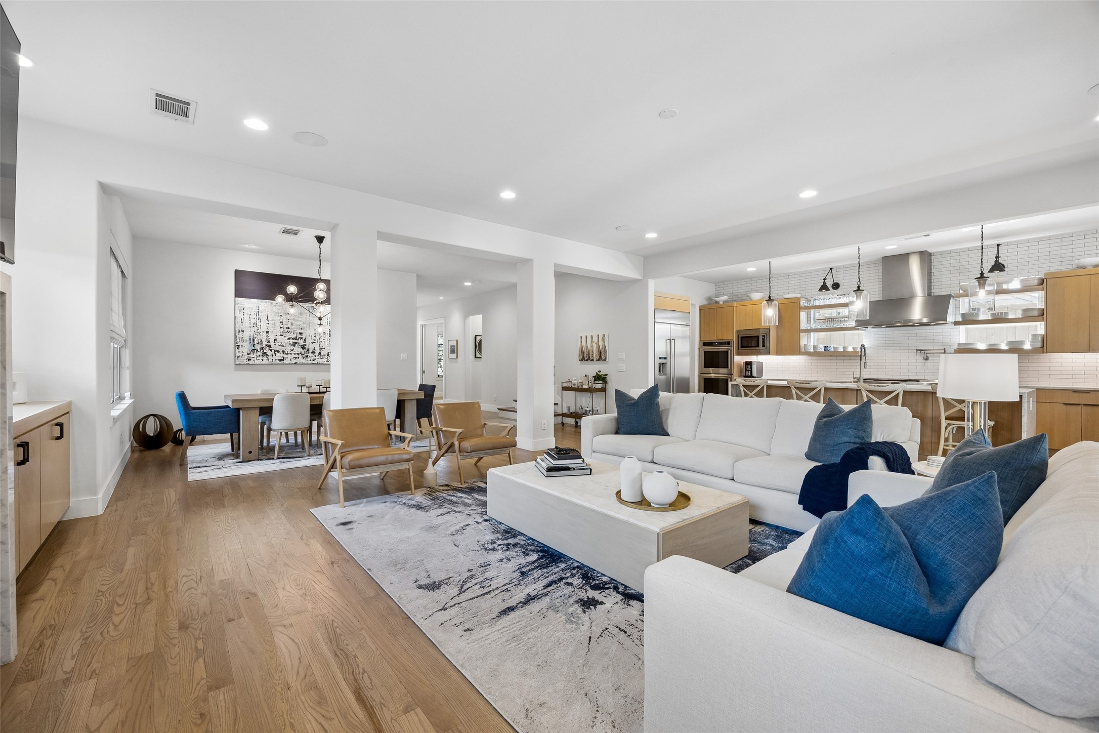 5923 Anita Street