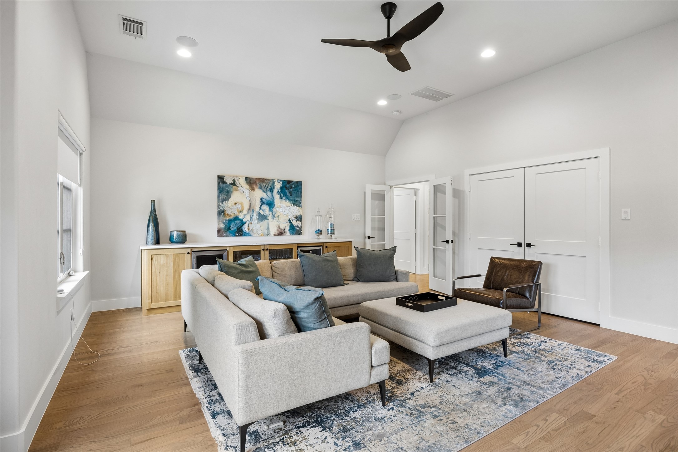 5923 Anita Street