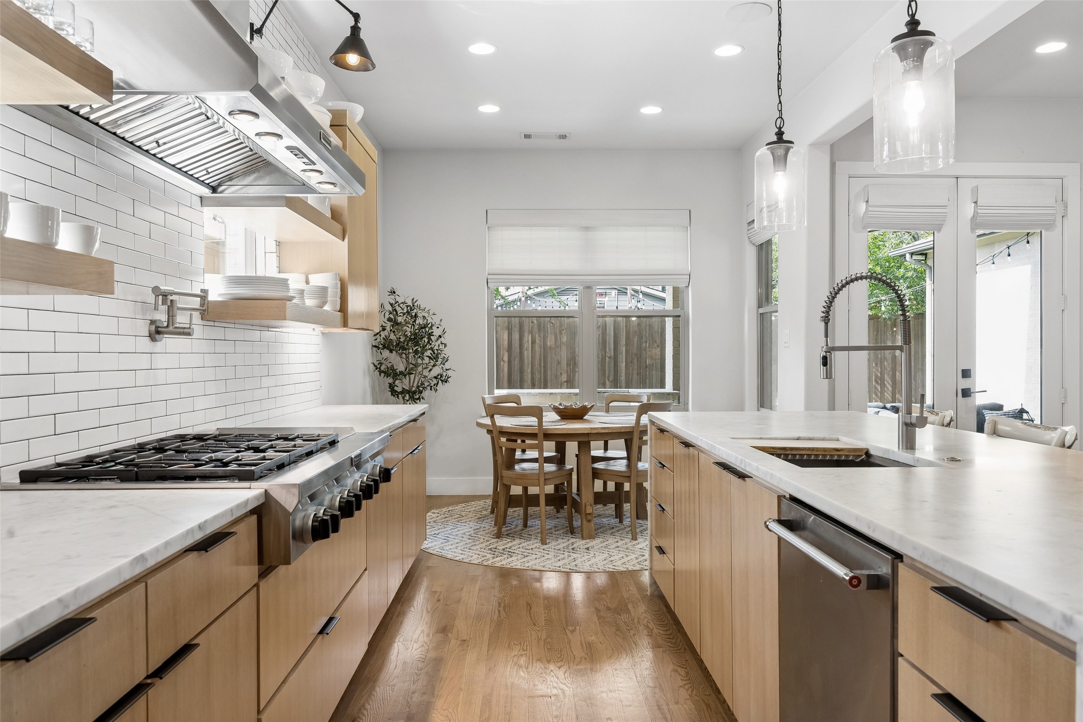 5923 Anita Street