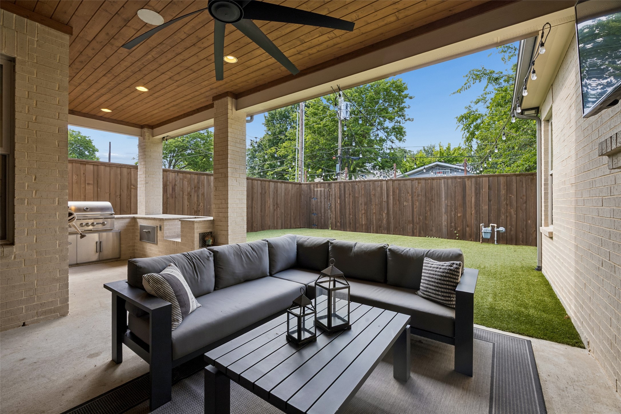 5923 Anita Street
