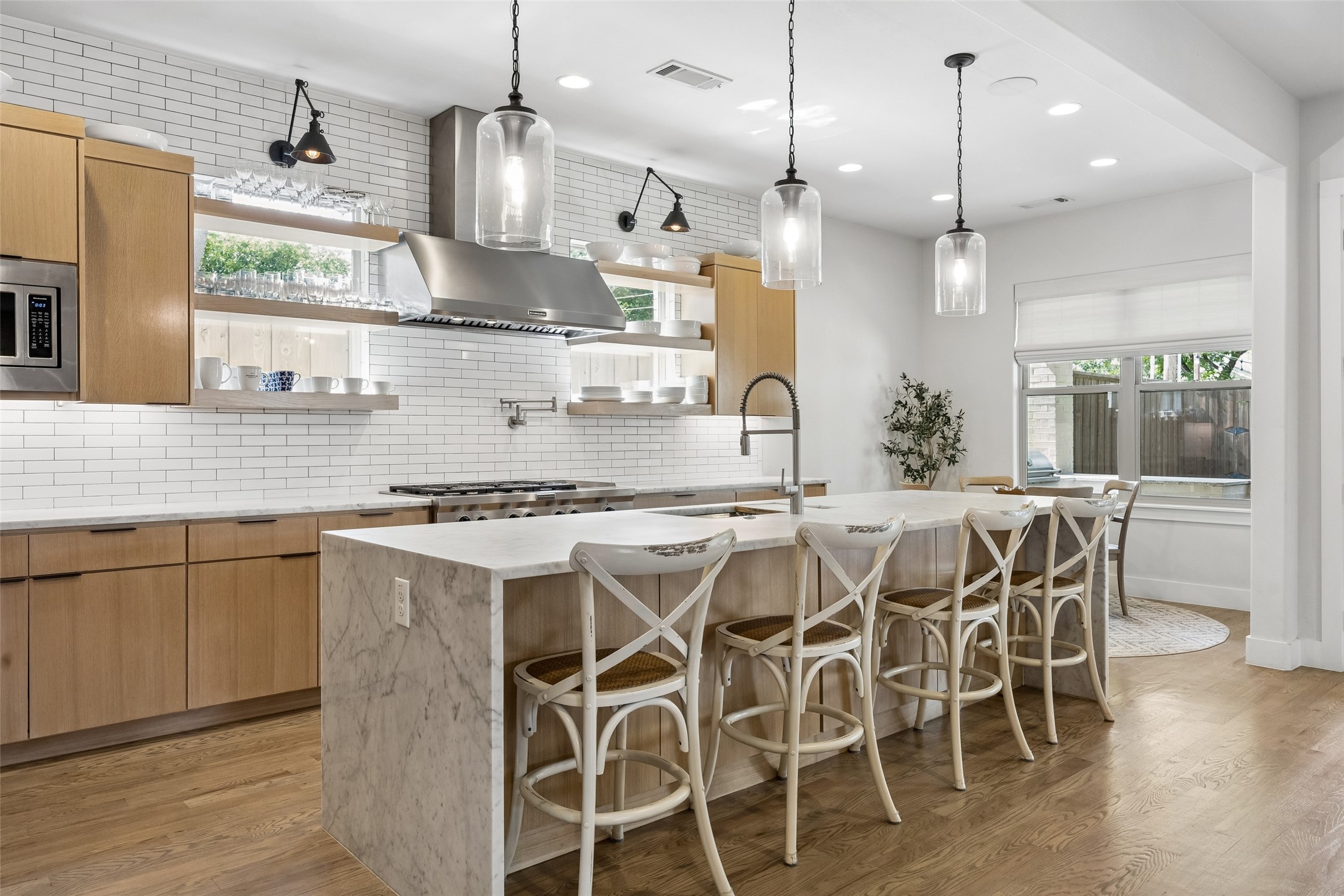 5923 Anita Street