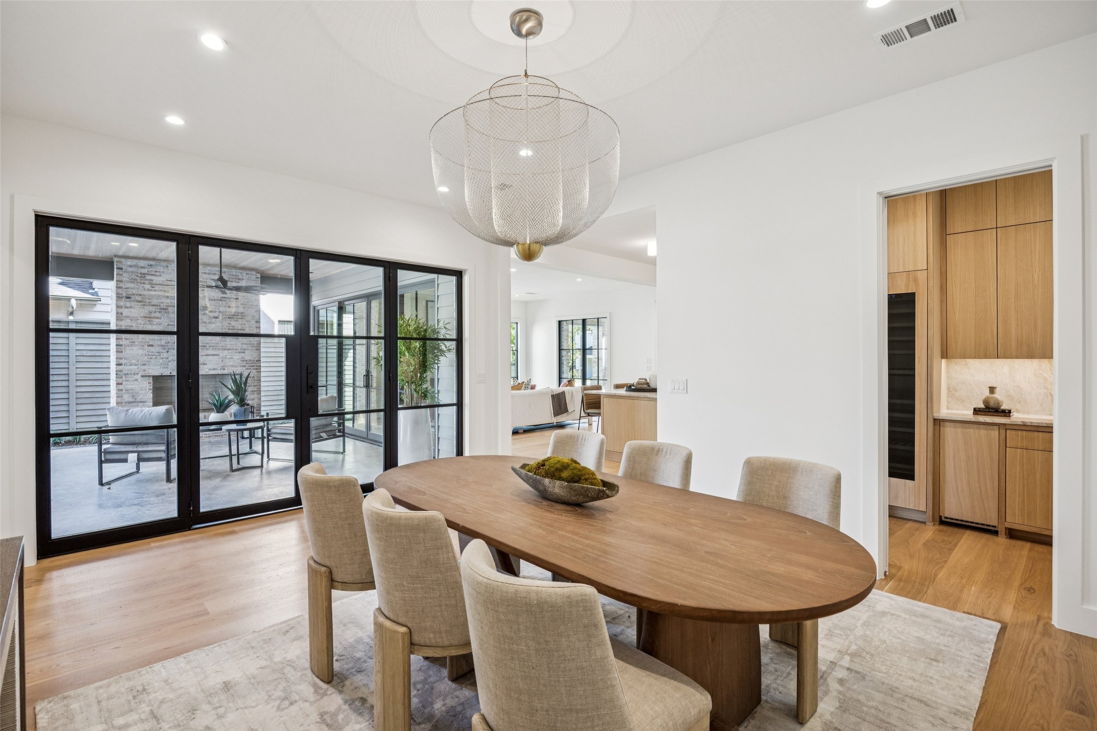 6833 Northridge Drive