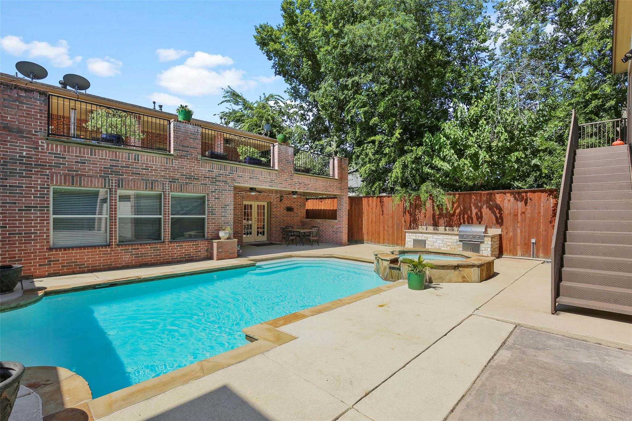 6149 Vickery Boulevard 1st Floor