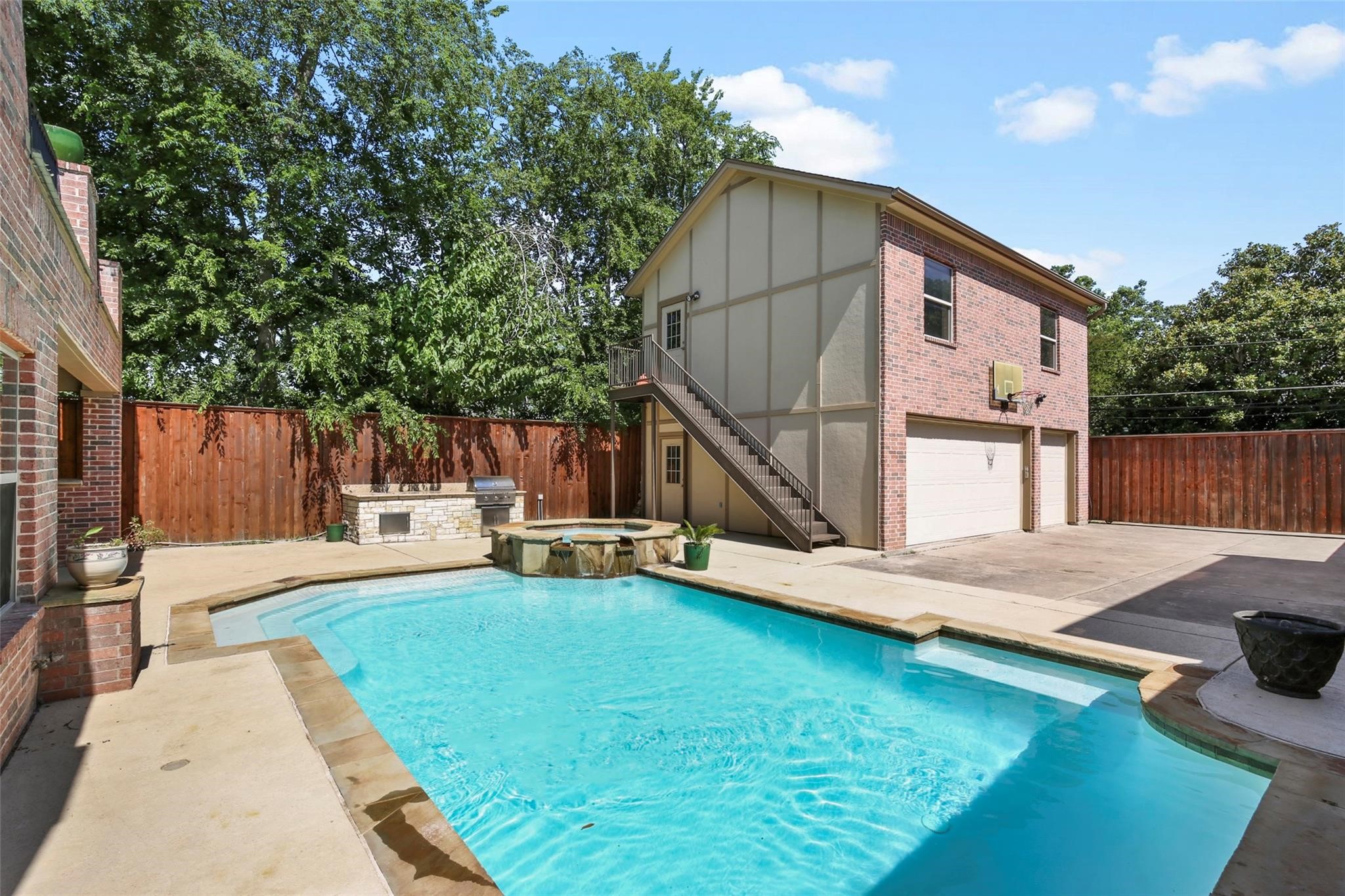 6149 Vickery Boulevard 1st Floor