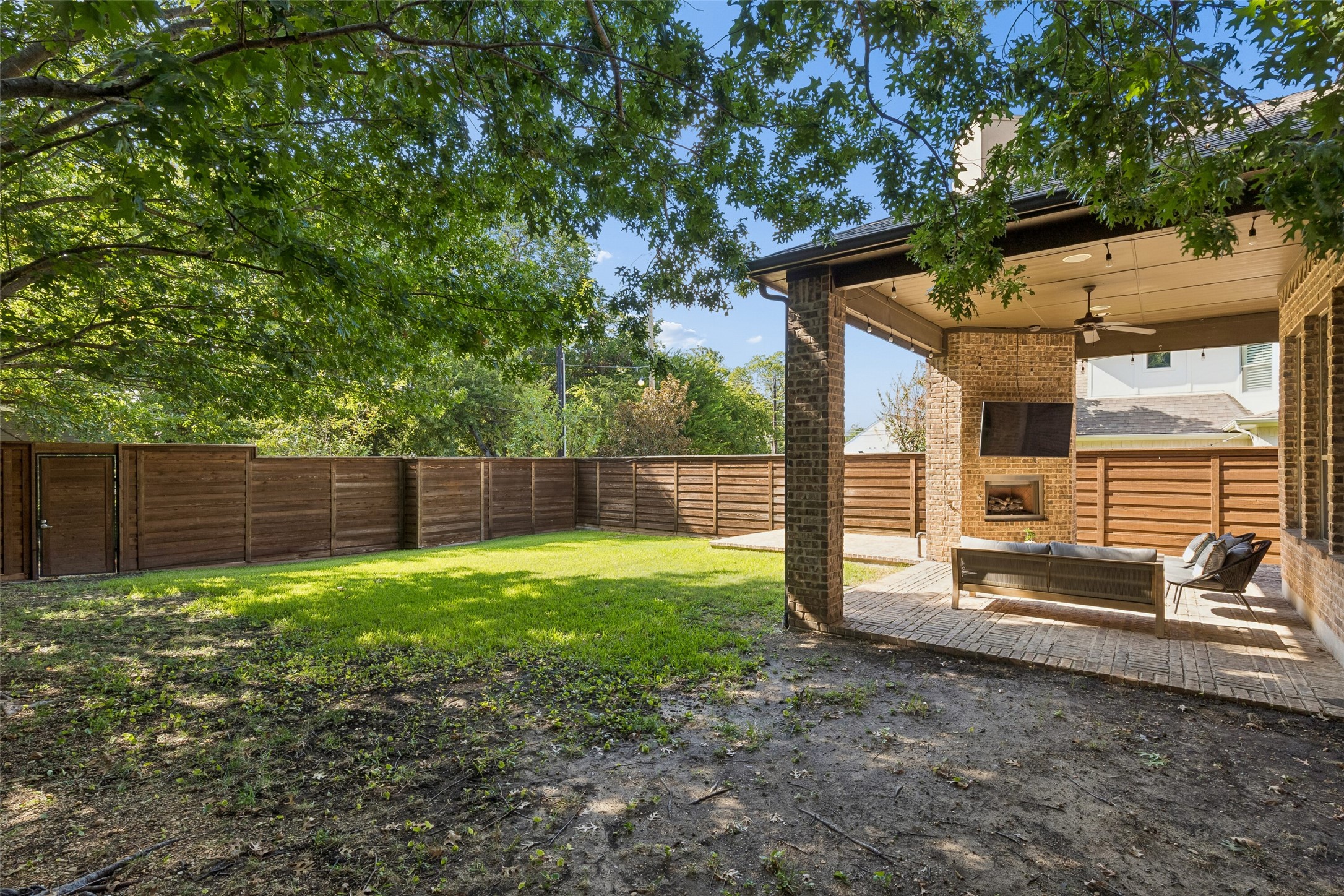 8523 Lakemont Drive