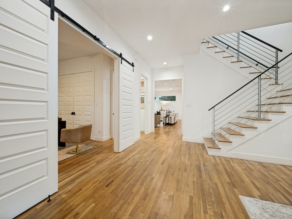 566 Hambrick Road