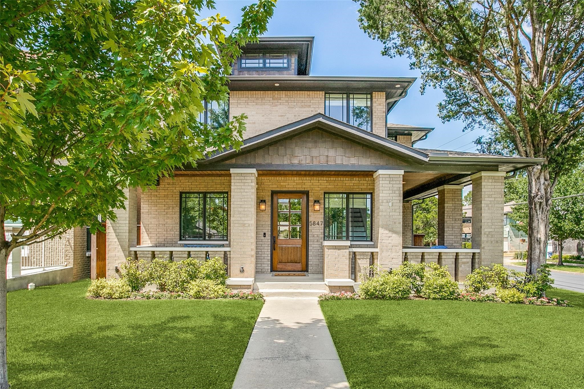 5847 Palo Pinto Avenue