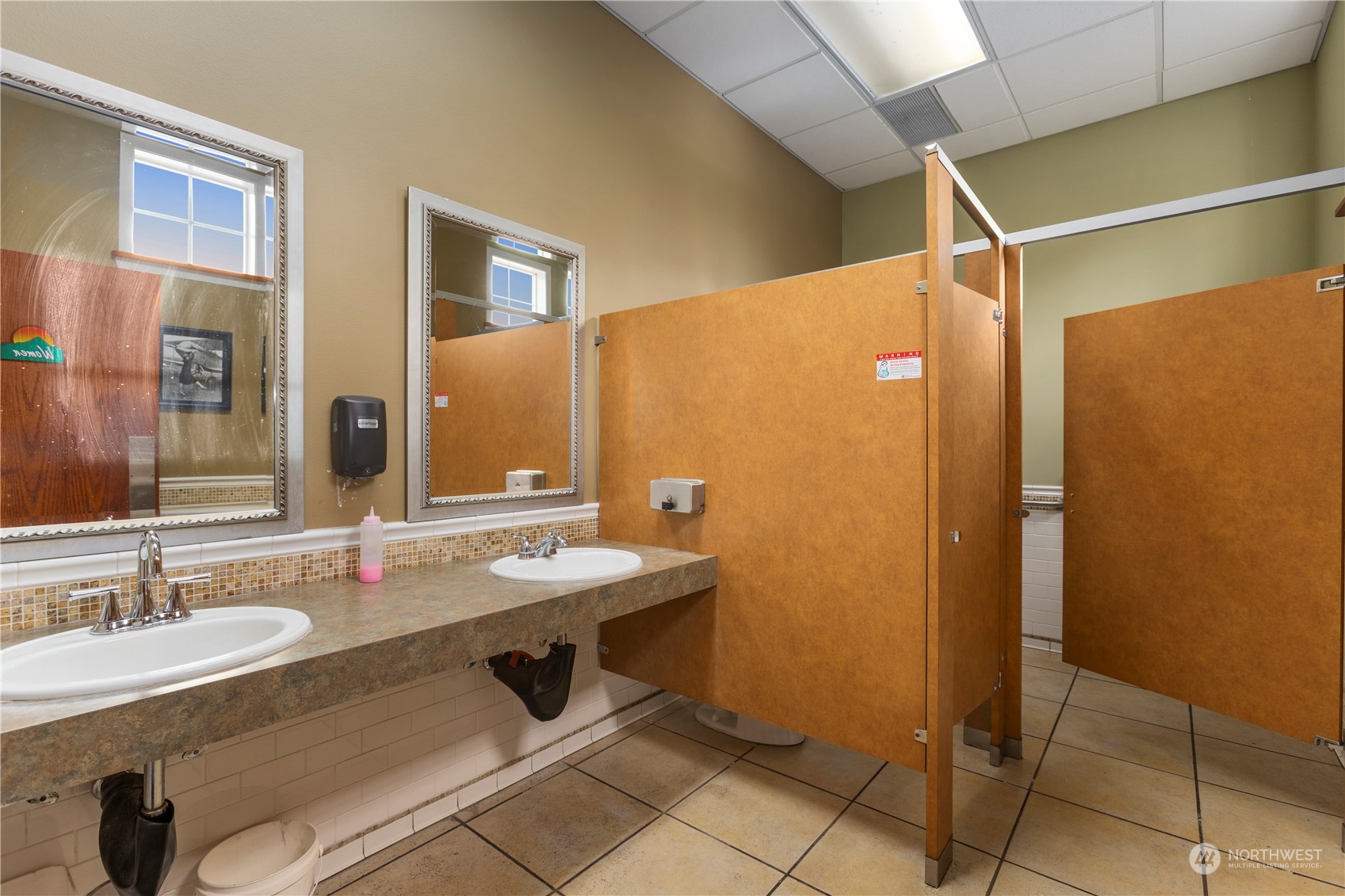5645 Guide Meridian