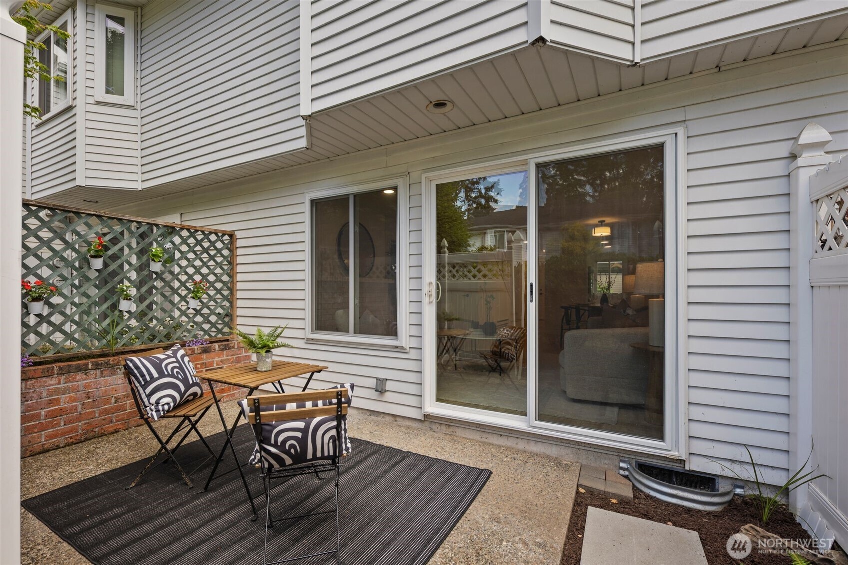 957 12th Street NE Unit: 1009