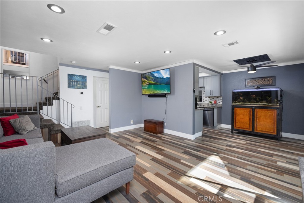 20327 Flower Gate Lane 23