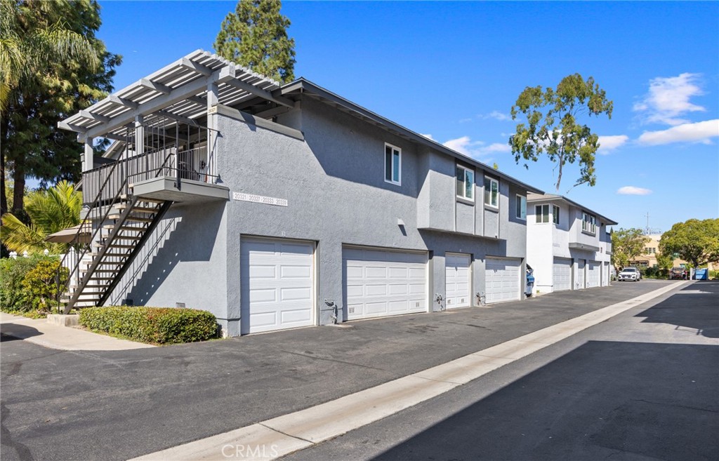 20327 Flower Gate Lane 23