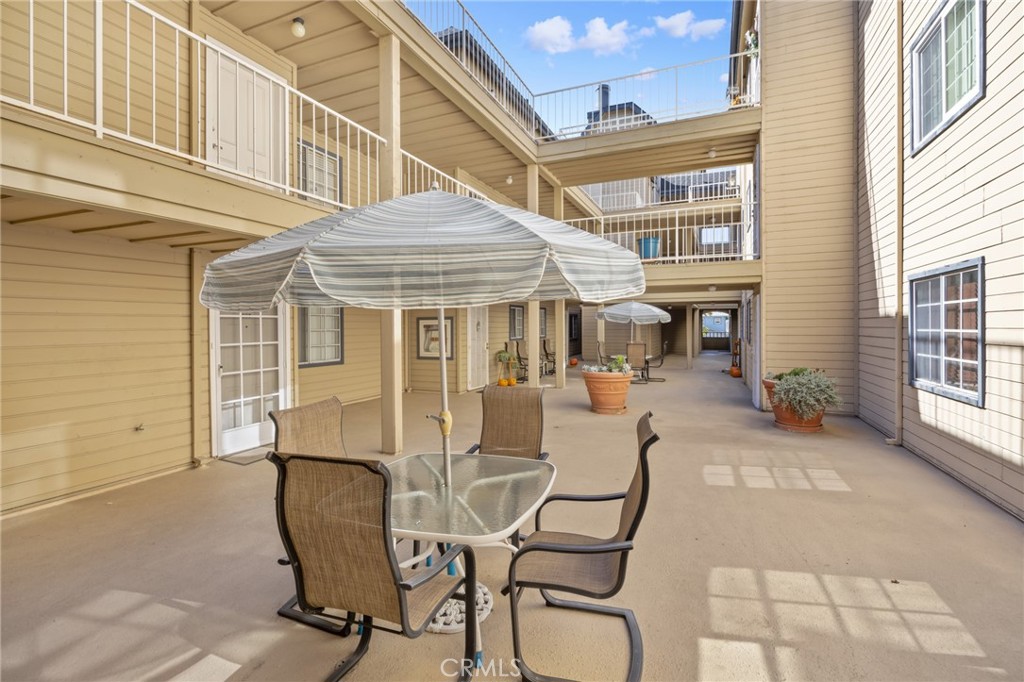 680 Grand Avenue 203