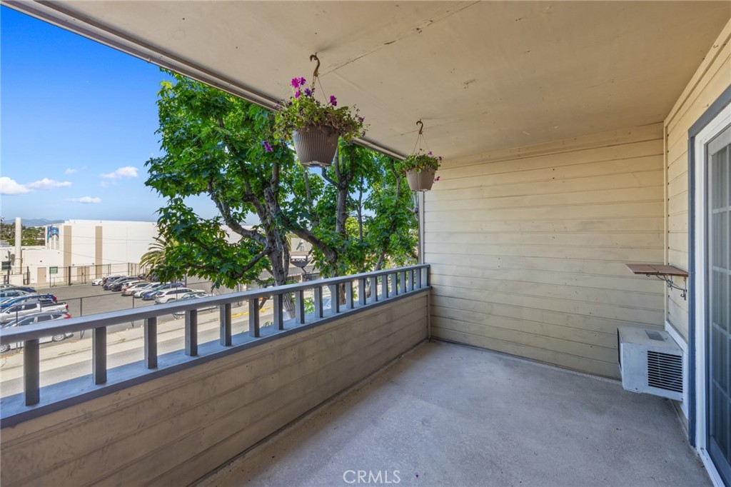 680 Grand Avenue 203