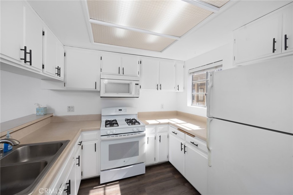 680 Grand Avenue 203