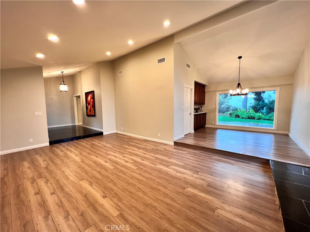 1473 Kensington Drive