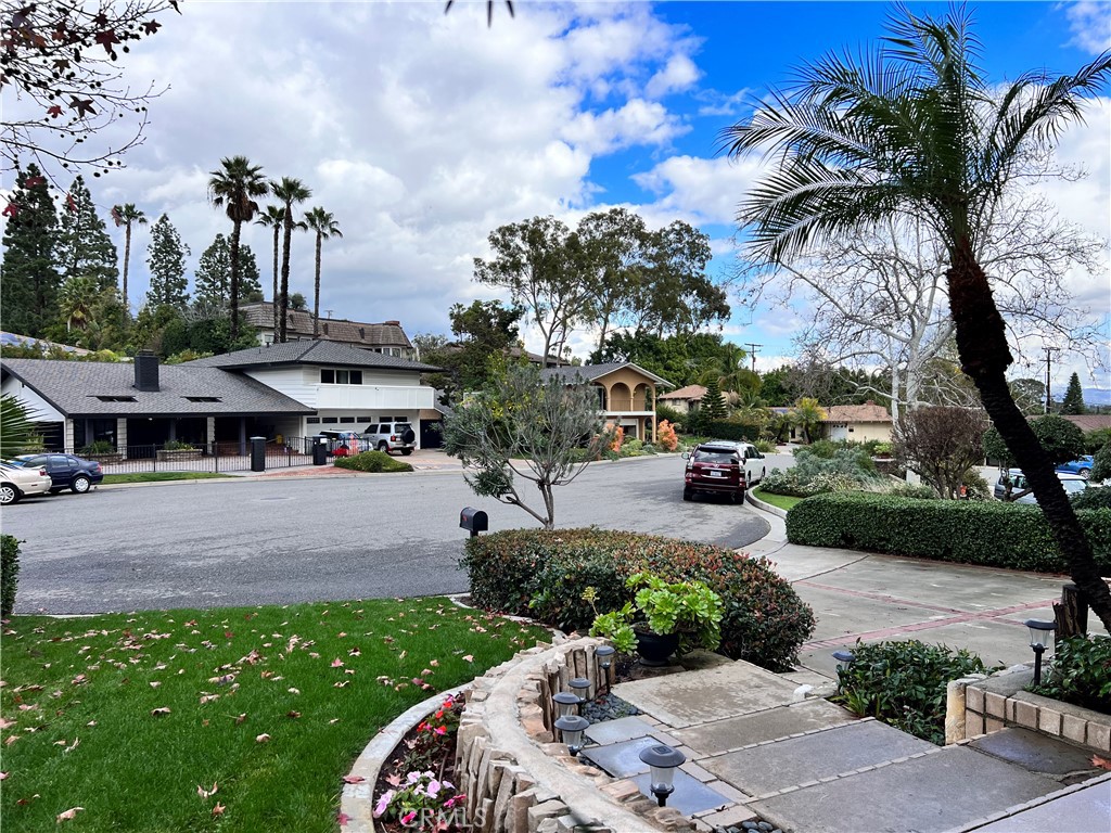 1473 Kensington Drive