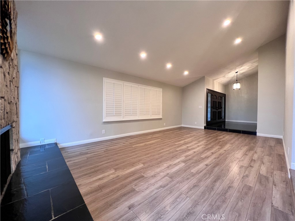 1473 Kensington Drive