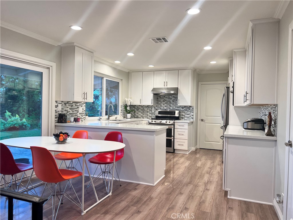 1473 Kensington Drive