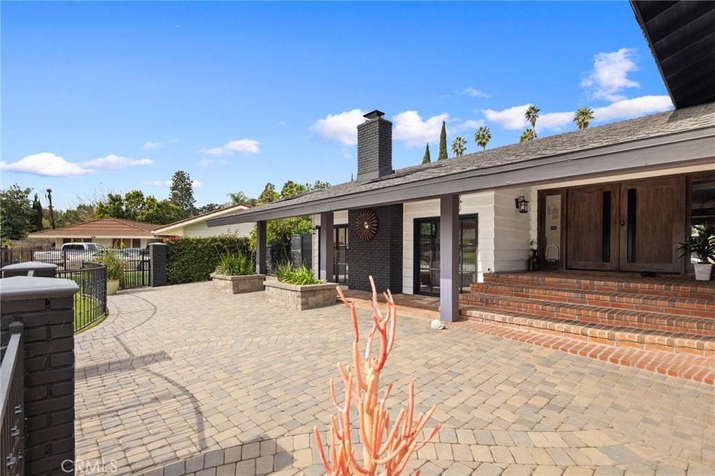 1468 Kensington Drive