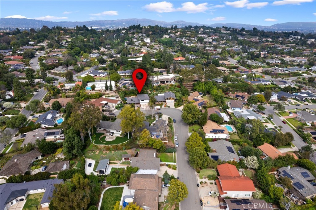 1468 Kensington Drive