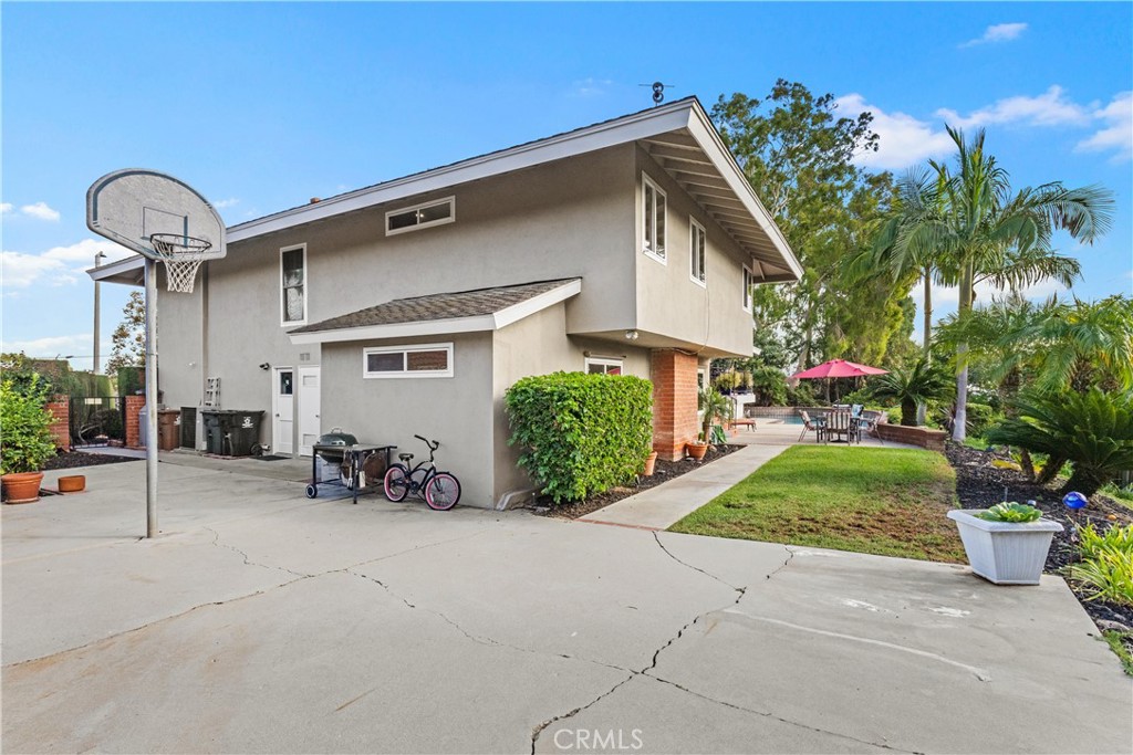 1481 Kensington Drive